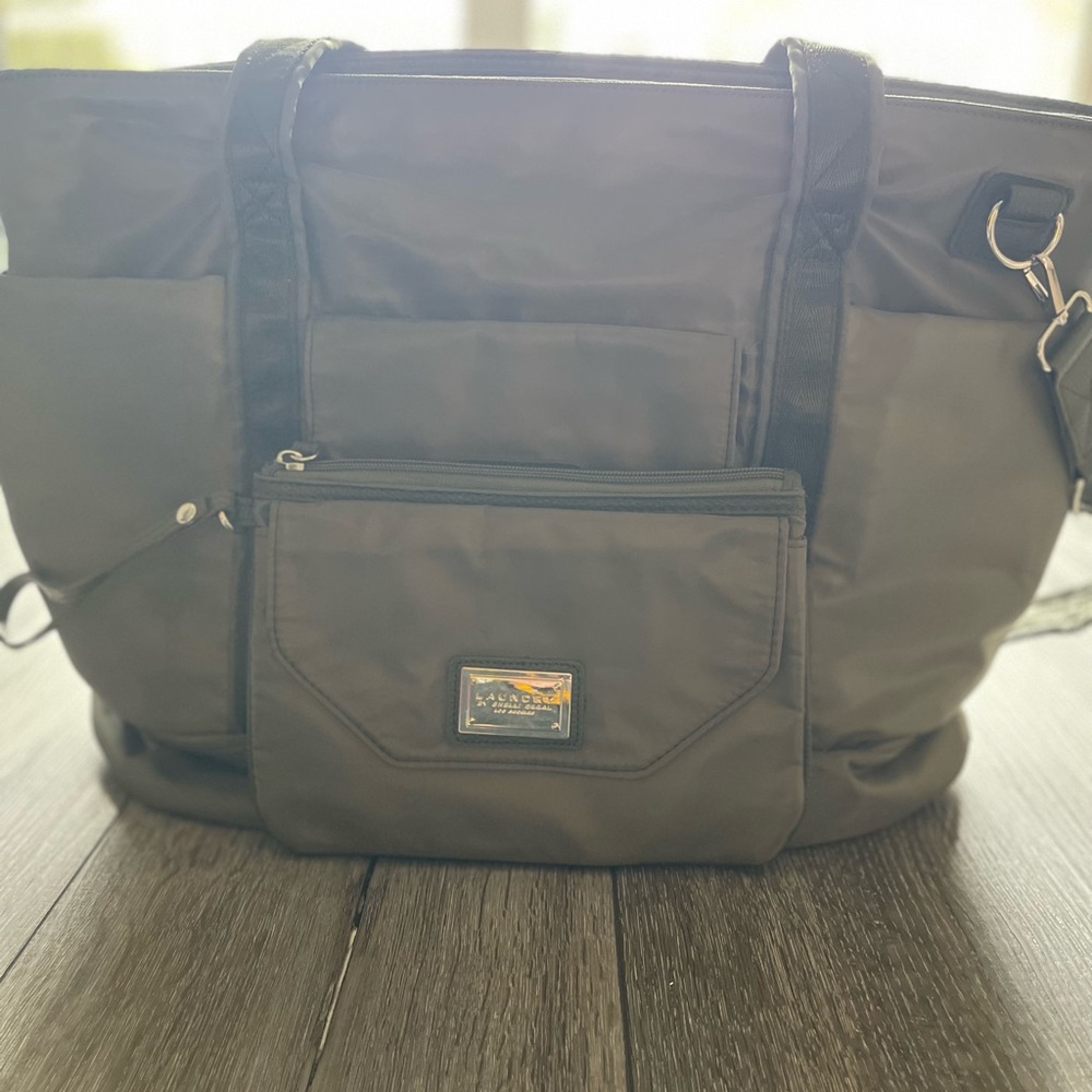 Large travel tote